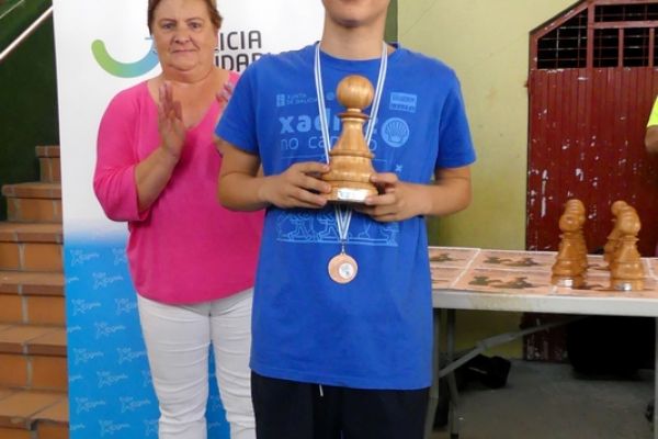 torneo-trofeos-premios-181316899A-EB13-2CA7-3CB1-7F9567C45C0F.jpg